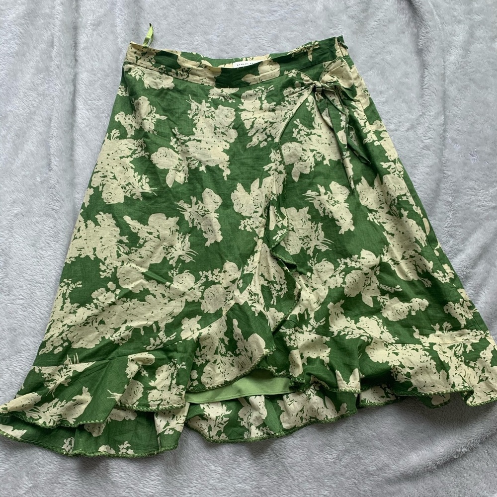 High waist knee length skirt!